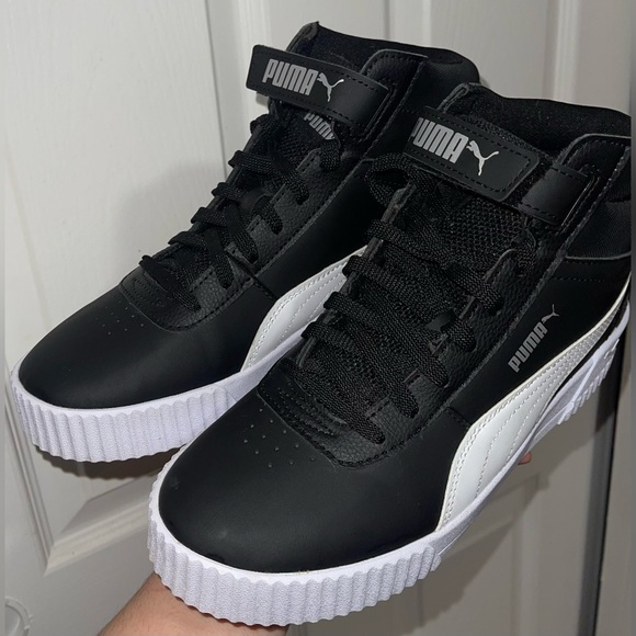 Women puma shoes 👑 - Picture 4 of 14